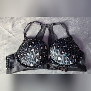 Victoria Secret very sexy push up bra